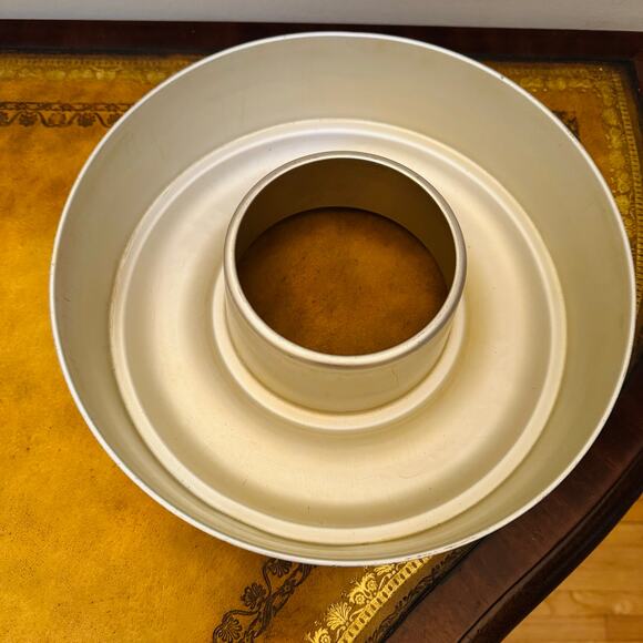 VTG Aluminum Jello Ring Mold Cake Pan Made in USA - Picture 2 of 4